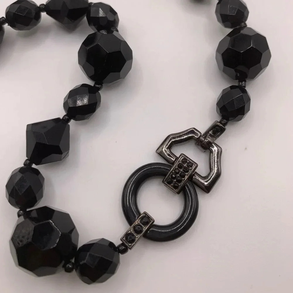 #66 Black faceted glass beads chunky  necklace 18” - Picture 5 of 6